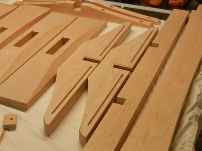 trestle table braces